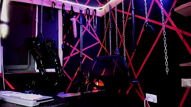 missdarklady's Live XXX Chat