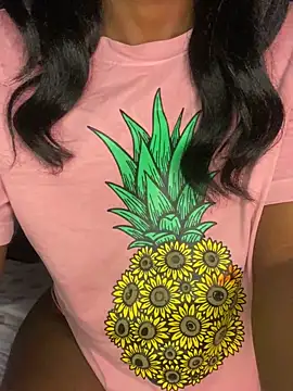 FreakyyCrystalx 即時 XXX 聊天