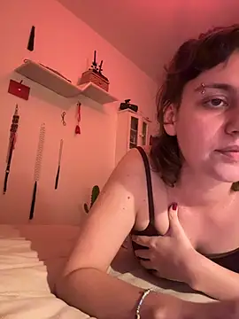 Show modela witchdub na web-kameri