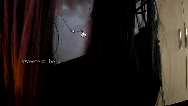 sweetest_bella Adlı Modelin Web Kamerası Şovu