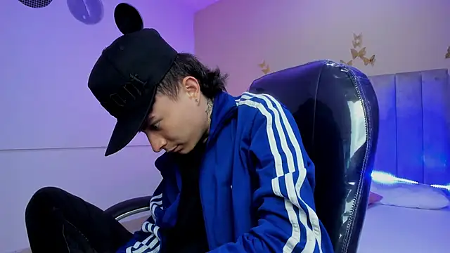 Nascary_Foxn Live XXX chat