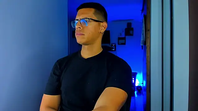 دردشة _John_Boy_ الجنسية المباشرة