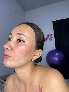 Chat +18 de Abby_Colyns23 ao vivo