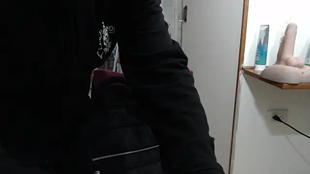 Živý XXX chat curly_greeneyed