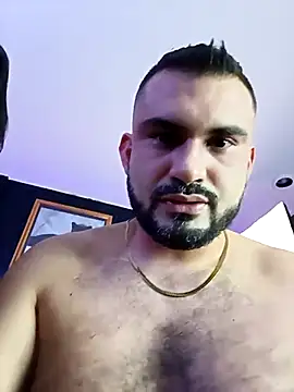 lovershornies live XXX chat