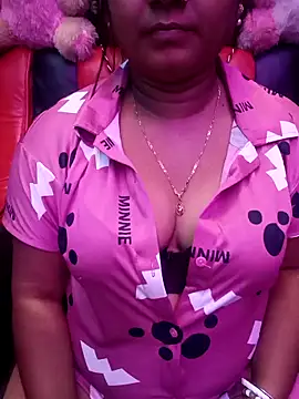 ella_mariya Pertunjukan Webcam