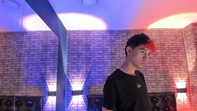 Pokazy przed kamerką – Allen_Starck