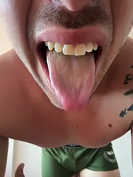 ArgentiiinoBoy's Webcam Show