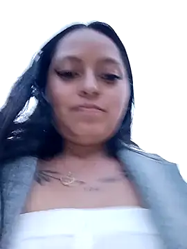 XXX chat uživo modela LunaHot_777