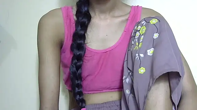 Anu_tiny Chat XXX in diretta