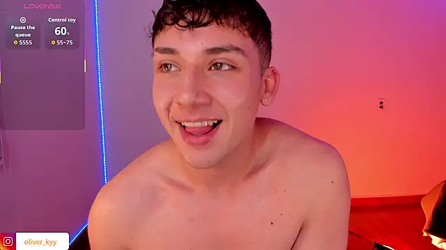 oliver_kyy Webcam Show