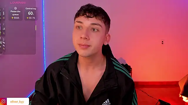 oliver_kyy Adlı Modelin Web Kamerası Şovu