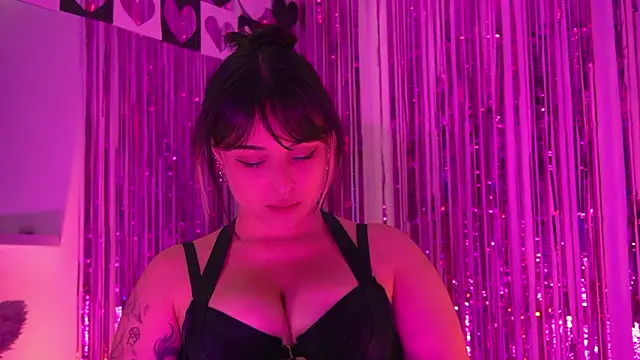 Gloomydoll Chat XXX live