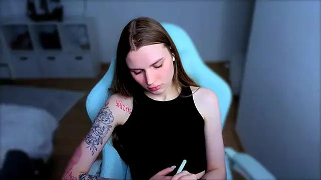 StellaLawless: απευθείας συνομιλία ΧΧΧ