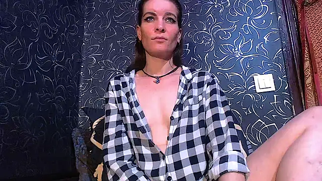 Czat XXX na żywo – Strawberry_Milfa