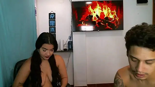 JacobandChloee Chat XXX live