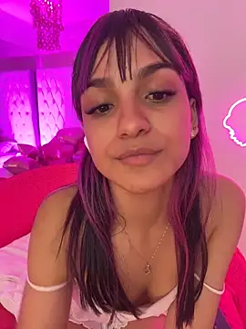 แชท XXX สดของ Kitty_madness