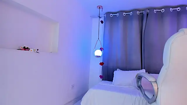 Chat +18 de lia_quinn ao vivo