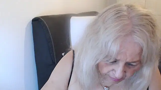 SusiLifeXXX Show in webcam