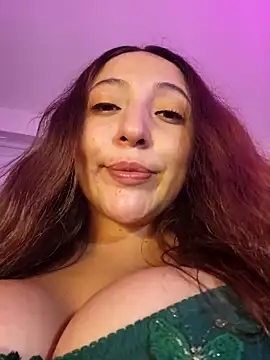 VickyHoult Chat XXX in diretta