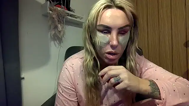 poppyinga1 Webcam Show