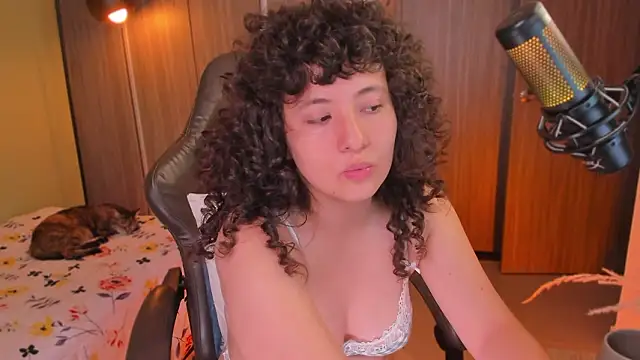 Fluffygarden's Live XXX Chat