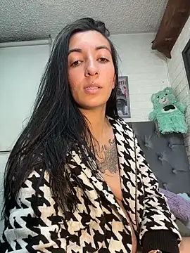 SALOME_KORLAND Adlı Modelin Web Kamerası Şovu