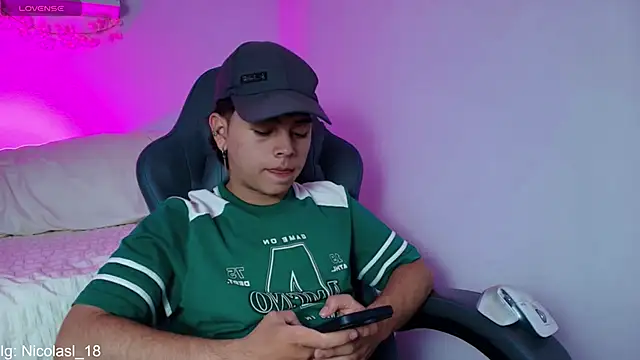 nico_leroy Adlı Modelin Web Kamerası Şovu