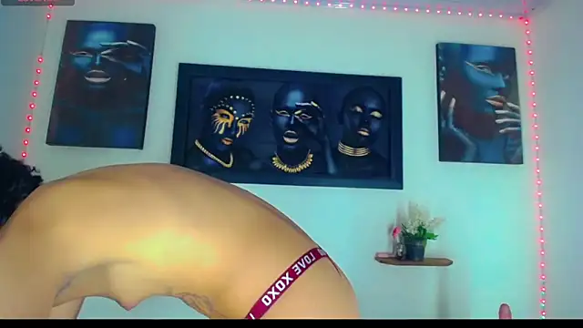 Darianna_Atehortua Chat XXX live