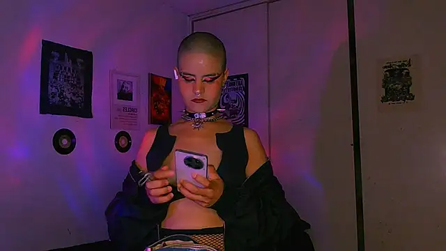 alex_one888 – Naživo XXX chat