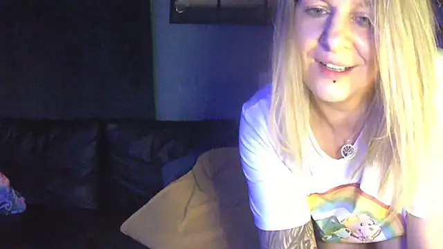 Chat +18 de Delichieuse5 ao vivo