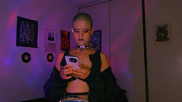 alex_one888 élő XXX-chatje