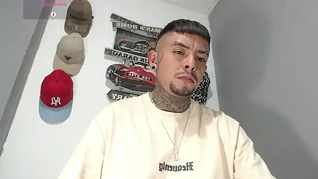 Chatroom XXX en direct de BASTIAN_NICOLAS_