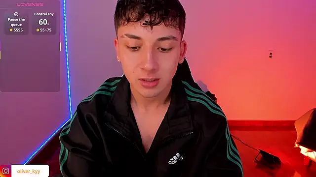 oliver_kyy 现场XXX聊天