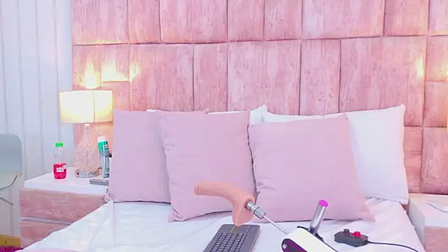 ScarlettFoox: онлайн-секс-чат