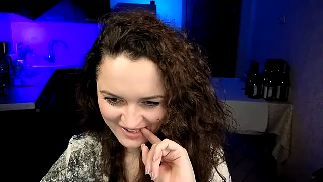 Chat +18 de Cerann1 ao vivo