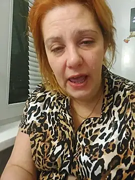 GingerFoxy Show in webcam