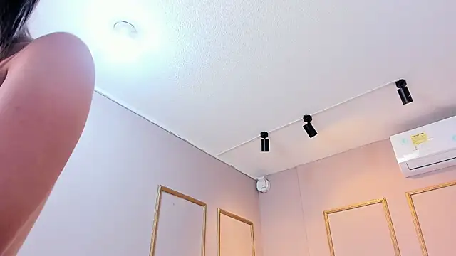 Chatroom XXX en direct de NahimiThompson