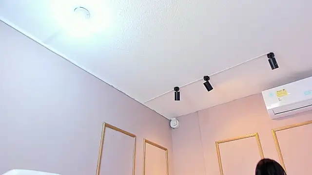 NahimiThompson Live XXX Chat