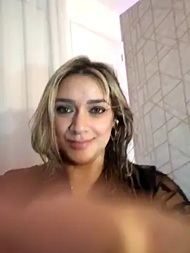 Chat +18 de NicoleDiior ao vivo