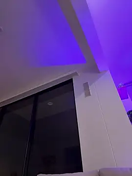 Rae_Lil_White's Live XXX Chat