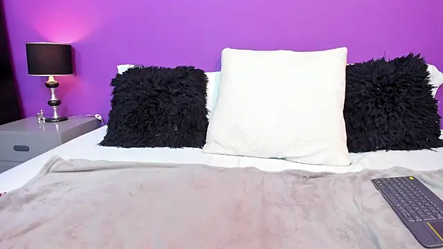 دردشة SophiaQueens الجنسية المباشرة