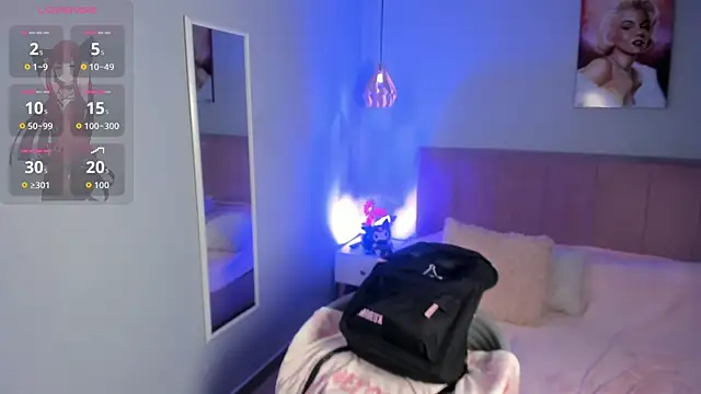 Chat +18 de ela_petit ao vivo