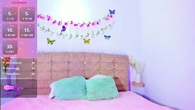 Catherine_summer1 élő XXX-chatje