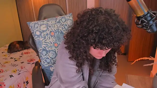 Chat +18 de Fluffygarden ao vivo