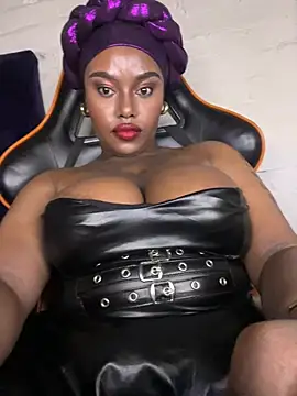 QUEEN_NOBUHLE_FEMDOM_777 Live XXX-chat