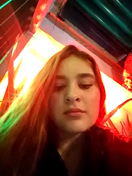 katty_42 Pertunjukan Webcam