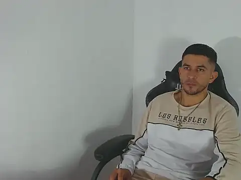 Pokazy przed kamerką – _Grasshopper