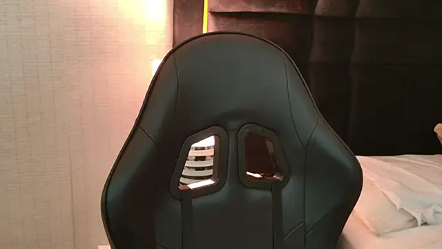 Chat +18 de EllaEvanz ao vivo