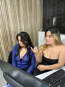 Antonella_Julieta Webcam Show